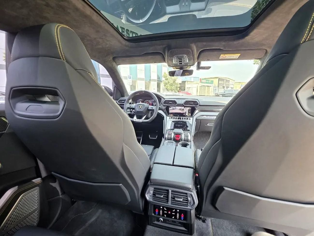 لامبورغيني اوروس 4.0T V8 Performante