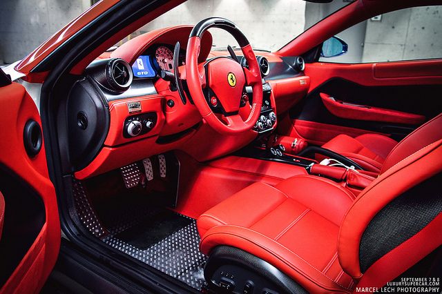 Ferrari 599 GTO interior - Cockpit