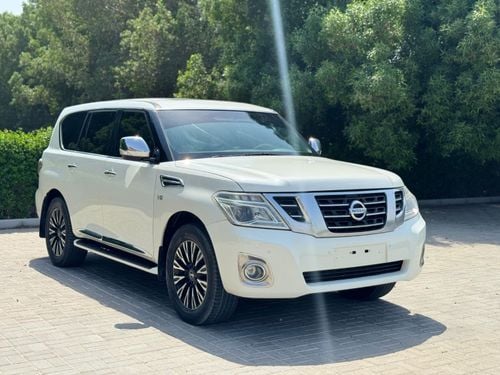 نيسان باترول Nissan patrol 2010 V8 big engine Gcc Full options