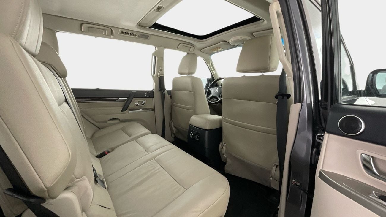 Mitsubishi Pajero GLS Highline | upto AED 20,000 Ramadan Discount | Guaranteed Warranty | 0 Down Payment