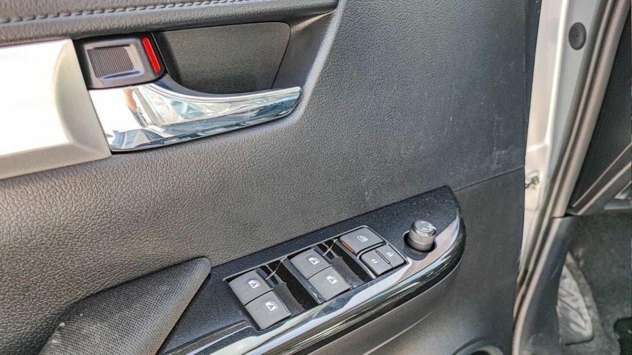 تويوتا هيلوكس SGLX Hilux 2.4L diesel full option MY25