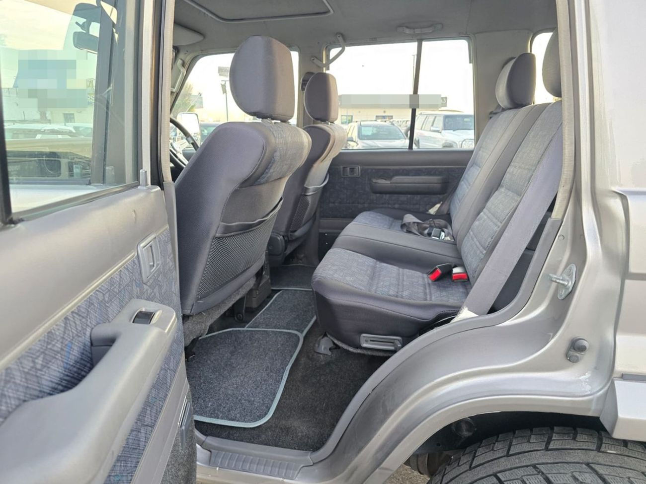 تويوتا لاند كروزر TOYOTA LAND CRUISER SUV RHD 2001 MODEL 4.1 L DIESEL MANUAL(PM03166)