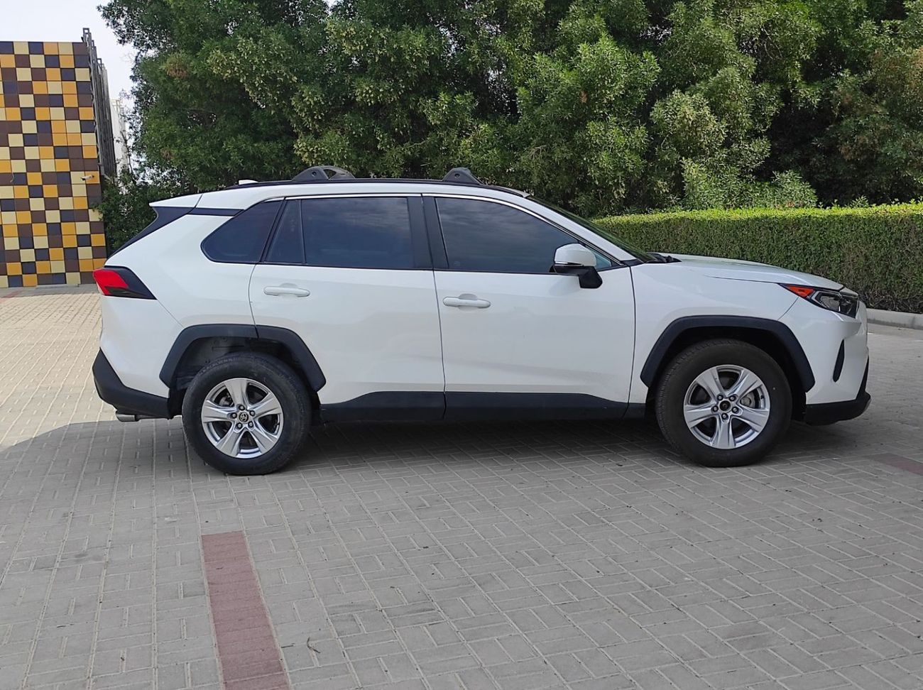 تويوتا راف ٤ 2.5L (2WD) EX