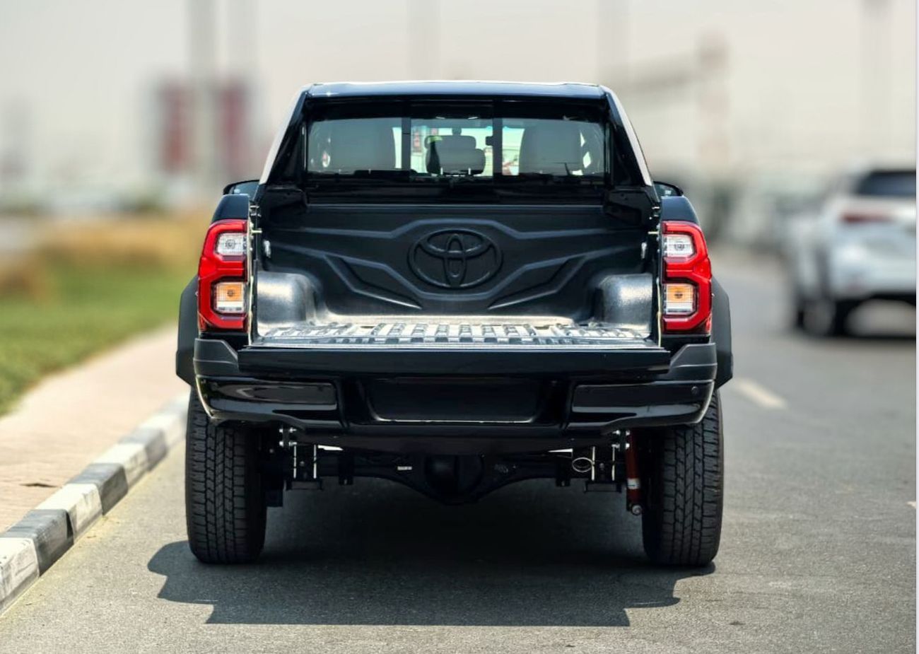 تويوتا هيلوكس GR Sport 4.0L