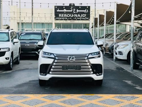 لكزس LX 600 برستيج لكزس LX 600 2024 محرك 3.4 لتر توين تيربو.