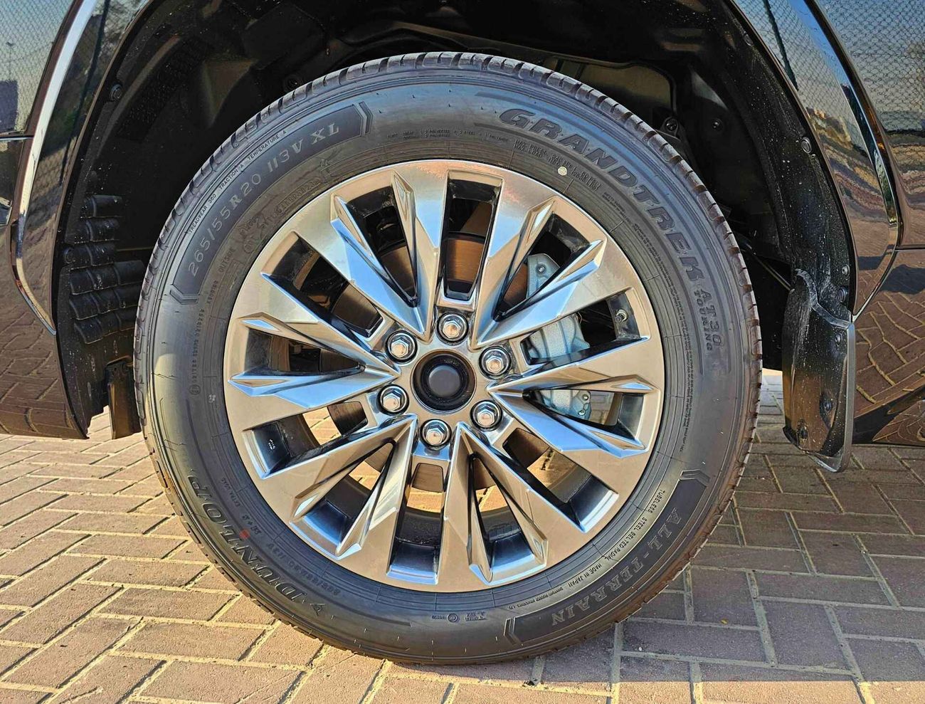 Toyota Land Cruiser GXR 3.5L V6 PETROL /HIGH OPTION WITH POWER SEAT (CODE # LC35GXRM)