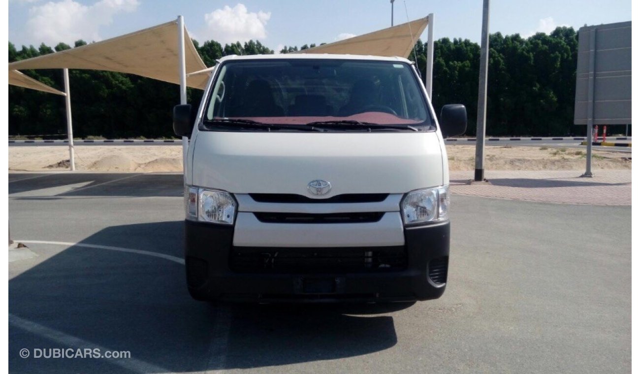 Toyota Hiace 2016 van