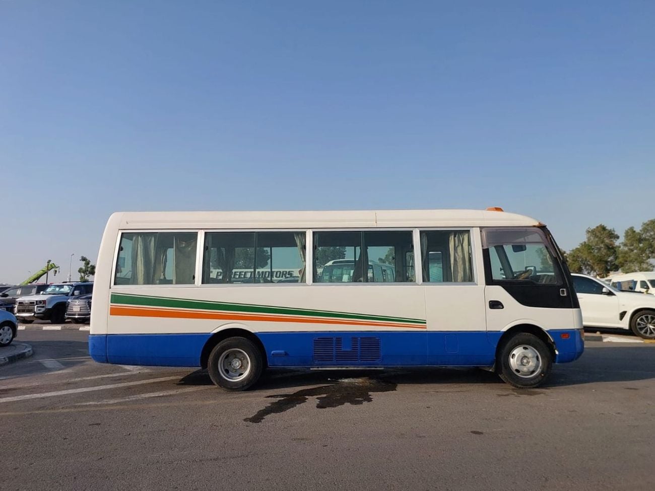 ميتسوبيشي روزا (RAMADAN OFFER) MITSUBISHI ROSA BUS RHD 2004 MODEL 5.2 L DIESEL MANUAL(PM00303)