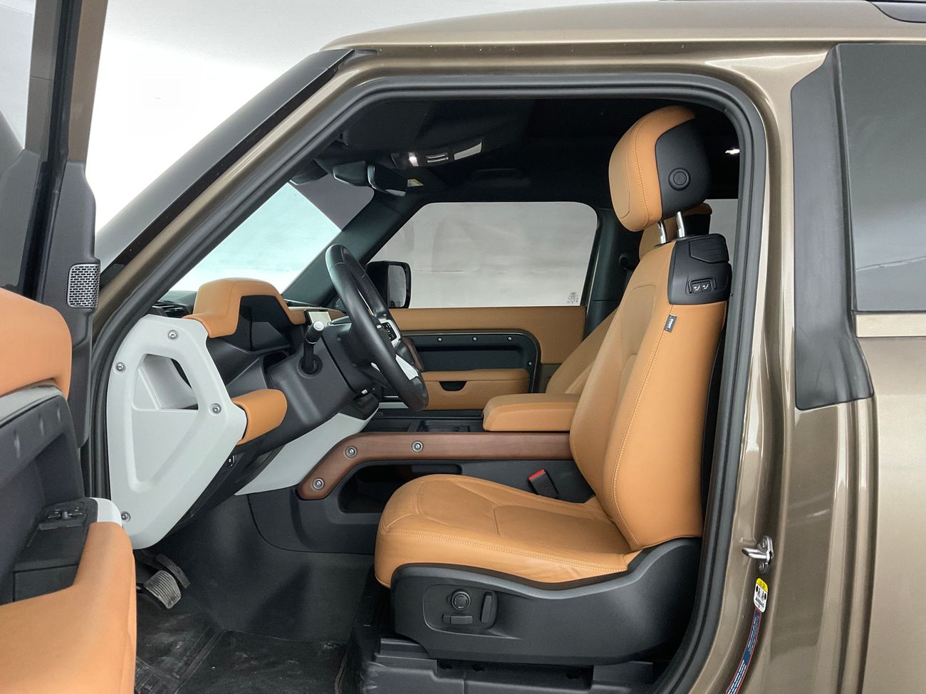 Land Rover Defender P400 90 HSE | Guaranteed Warranty | 0 Down Payment