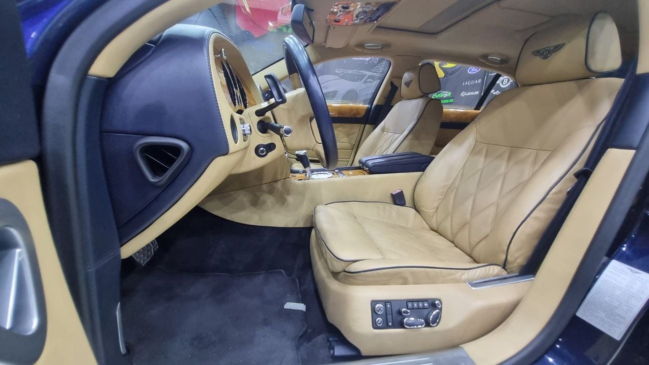 Bentley Continental BENTLEY FLYING SPUR 2010 GCC IN IMMACULATE CONDITION WITH ONLY 65K KM FOR 89K AED