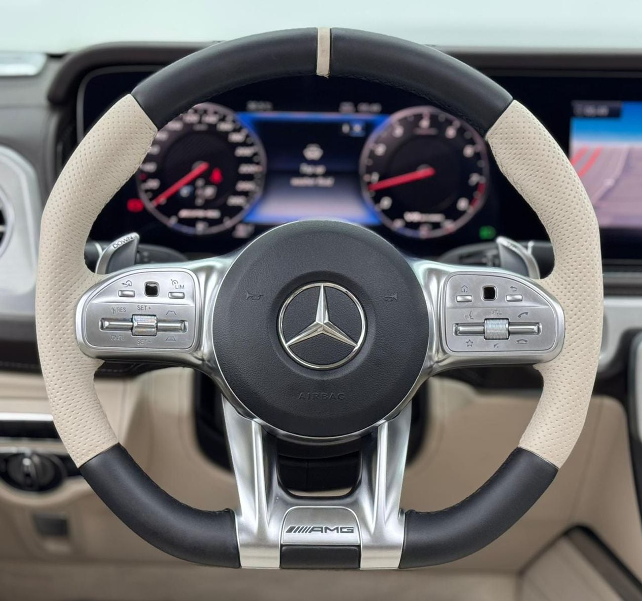 Mercedes-Benz G 63 AMG 2019 Mercedes Benz G63 AMG Night Package, Warranty, Full Service History, Fully Loaded, GCC