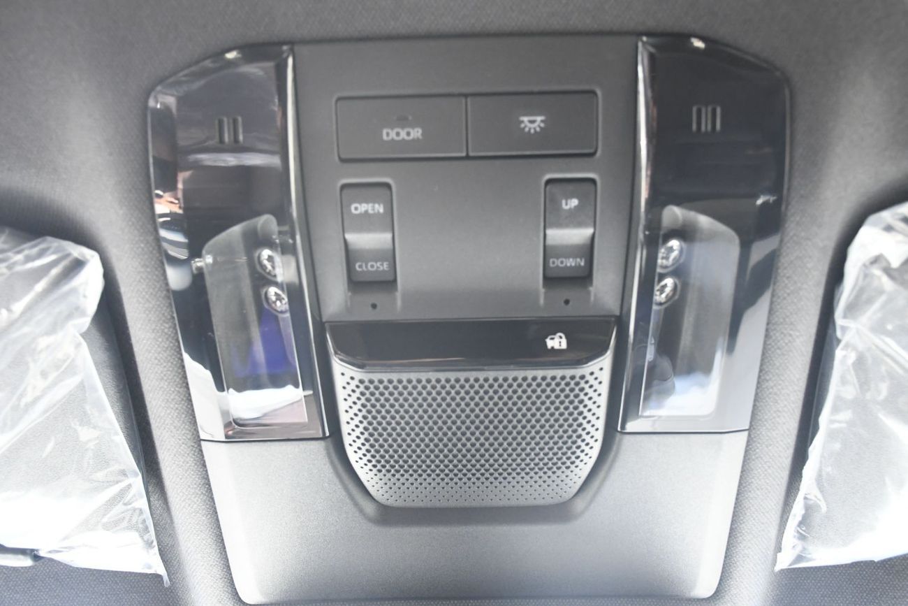 تويوتا برادو 2.4L Adventure  Petrol Full Option GCC (Ready Stock)