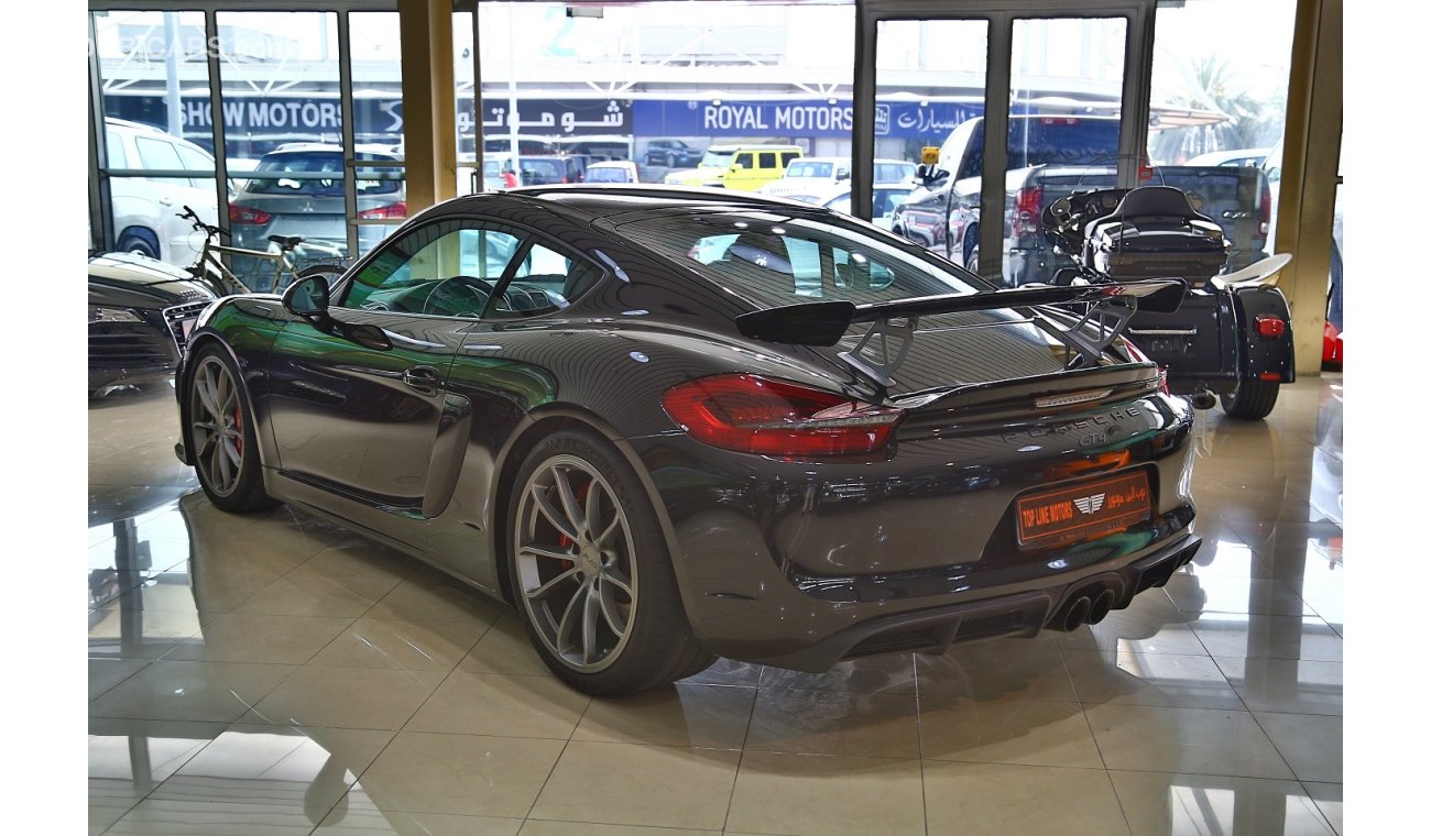 Porsche Cayman GT4