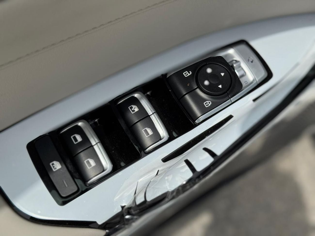 Kia K5 Kia K5  2026, GCC Specs HEV 2.0L