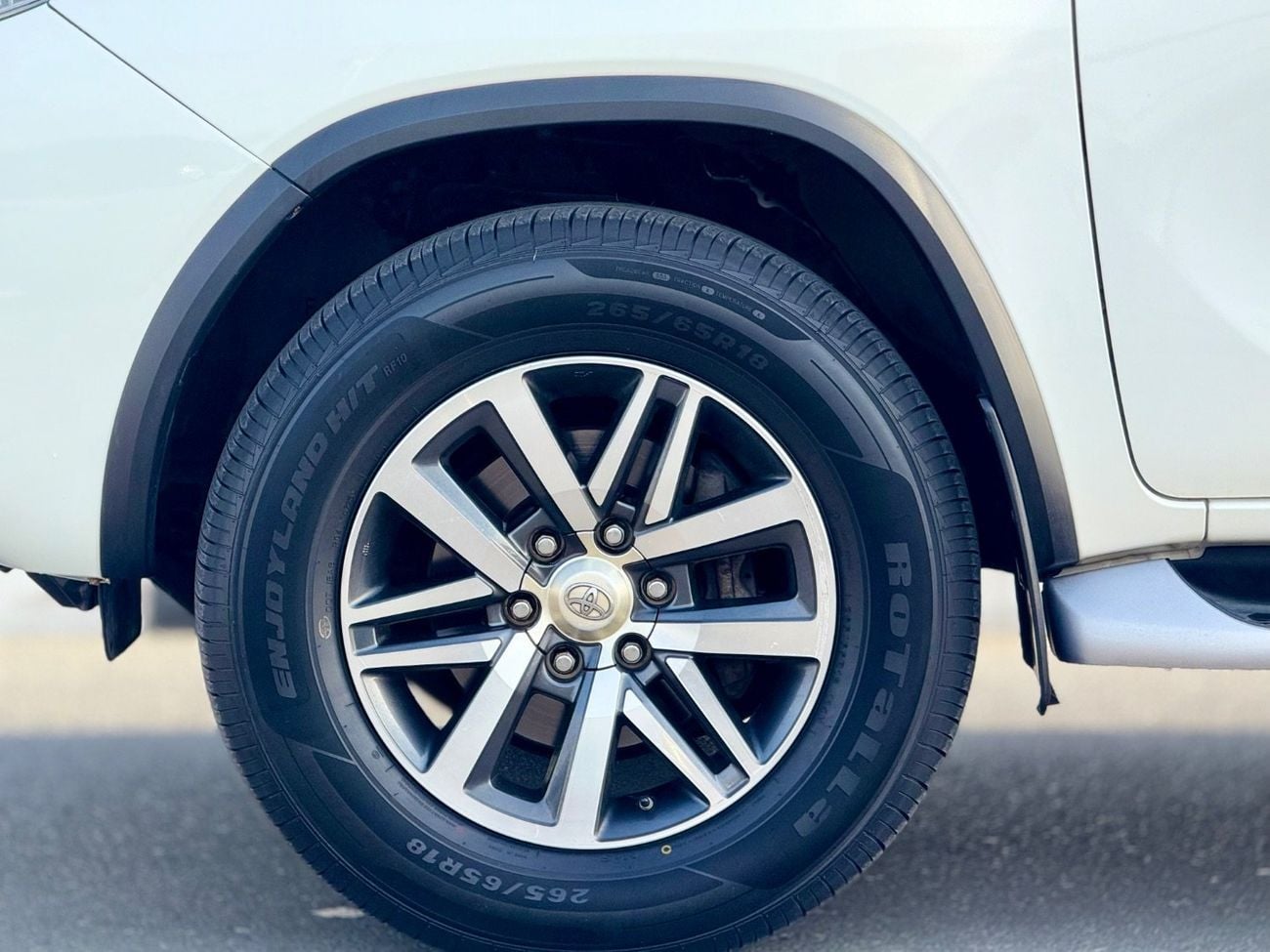 Toyota Fortuner Toyota Fortuner Model 2018 fuel petrol V6 left hand drive