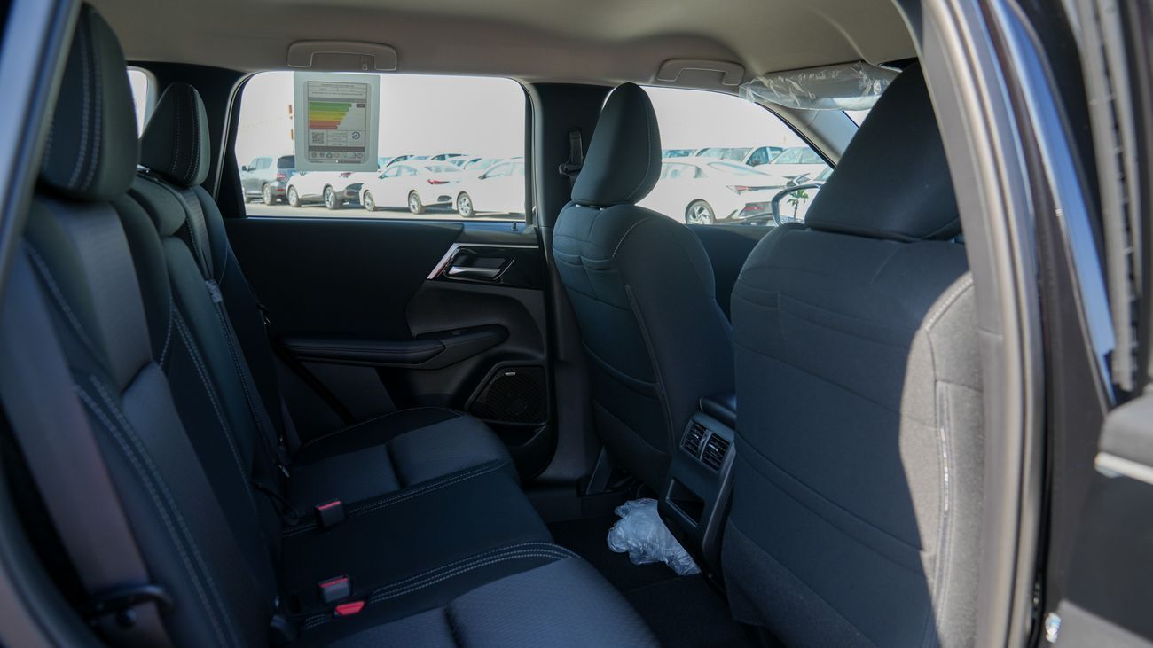 Mitsubishi Outlander Brand New 2026 Mitsubishi Outlander Medium Line (G12) 2.5L | 7-Seater SUV | GCC Spec | Export Only