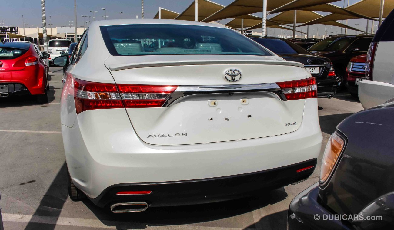 Toyota Avalon XLE