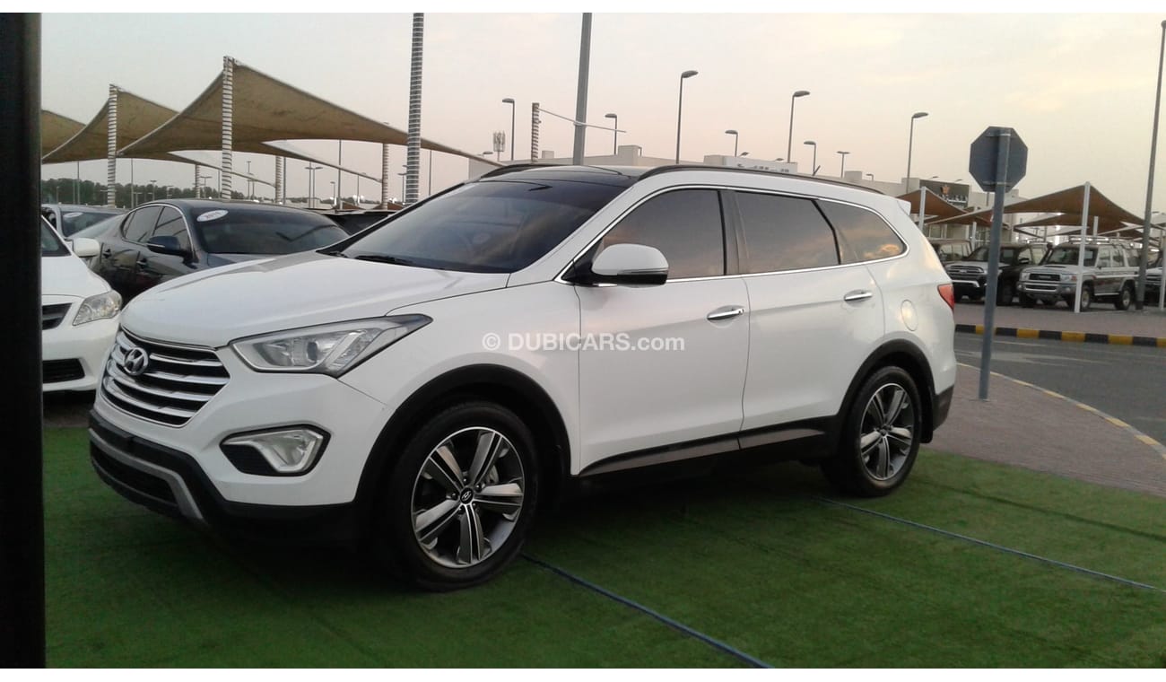 Hyundai Santa Fe HYUNDAI SANTAFE 2015 WHITE KHALIGE 3.3 PANORAMA 4WD PERFECT