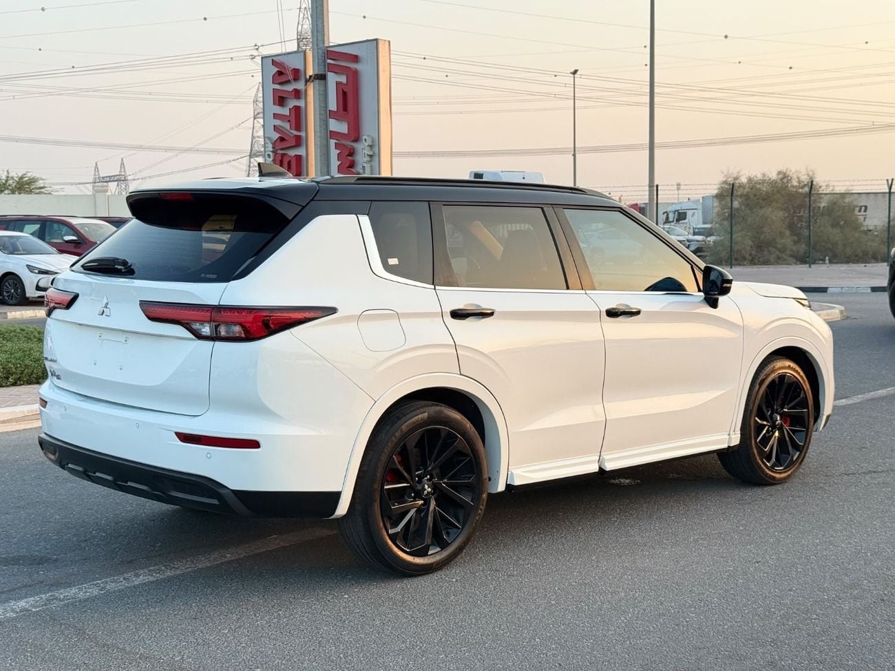 Mitsubishi Outlander PREMIUM LAUNCH EDITION Prime edition H- line 2024 full option