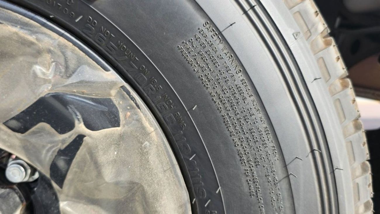 Toyota Land Cruiser Pick Up Toyota Landcruiser 70Series LX V8 4WD 4 DOORS PICKUP(EXPORT &LOCAL)