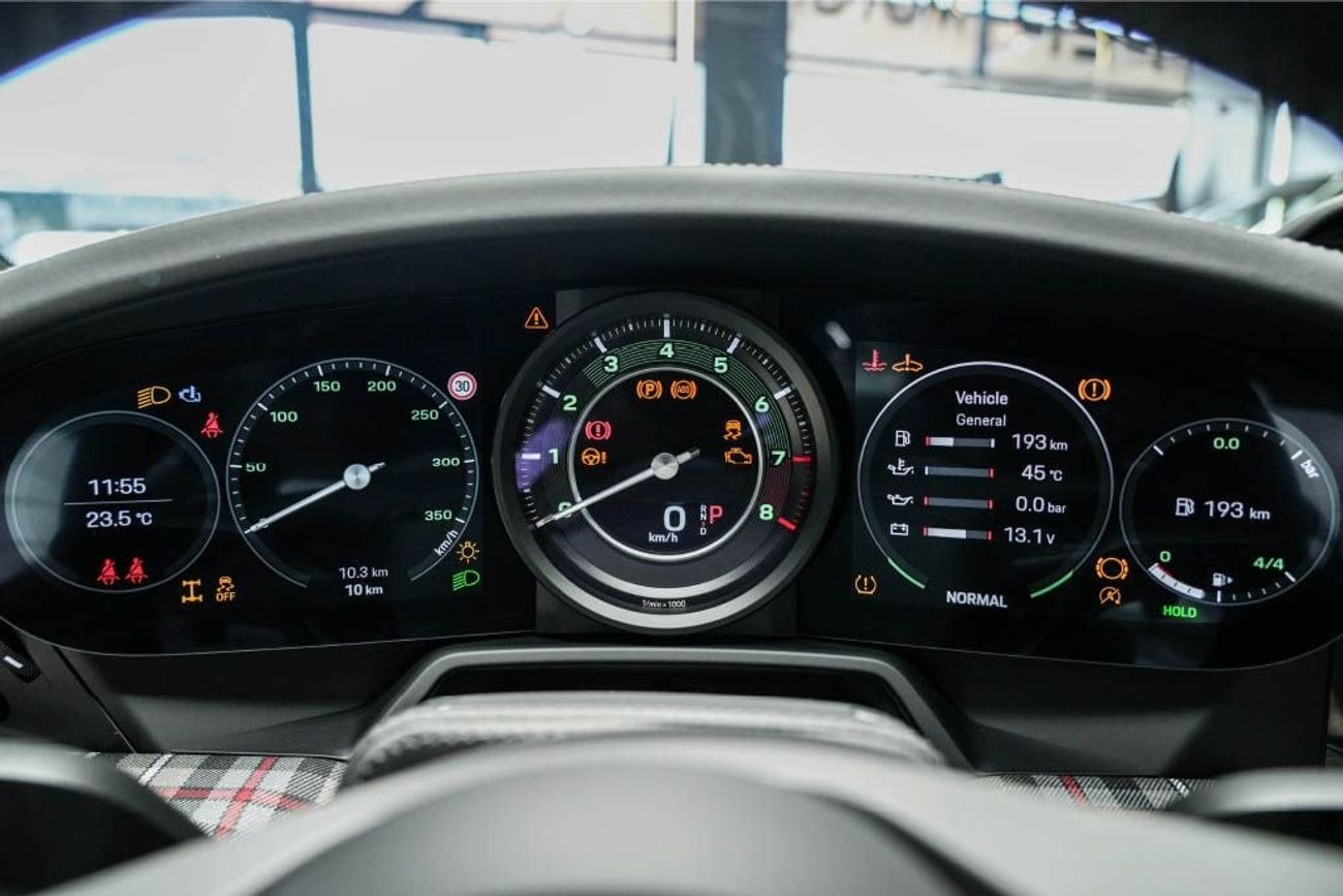 بورش 911 Turbo S 3.8L (640 HP) Coupe