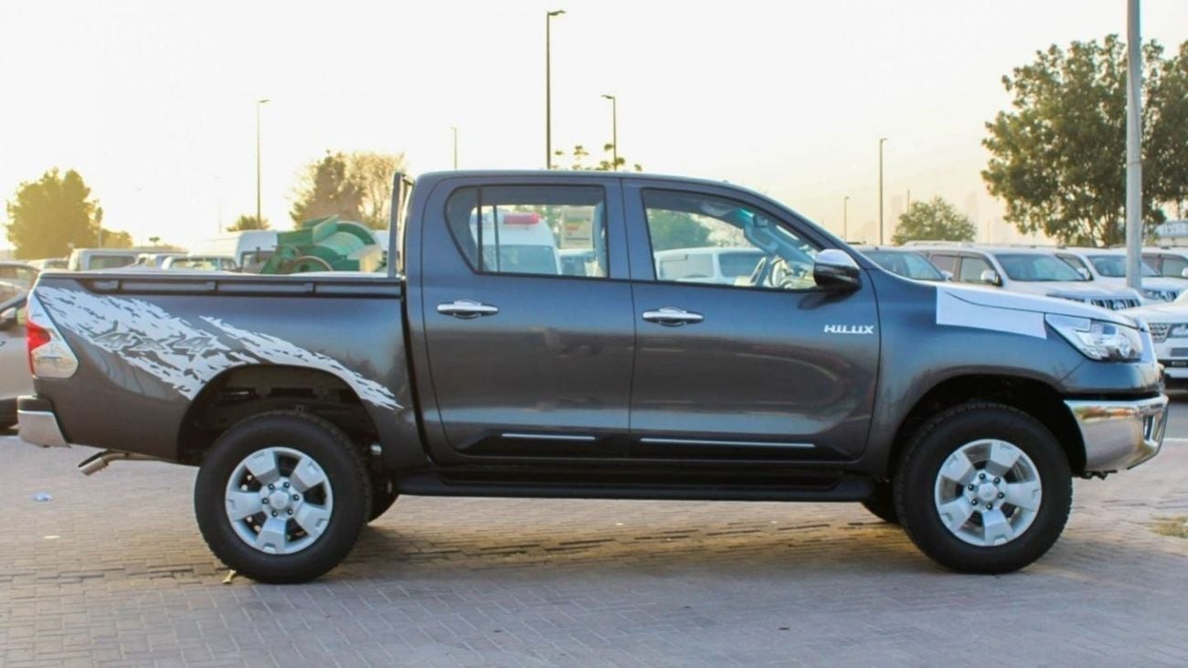Toyota Hilux HILUX 2.4L AT DIESEL MED OPTION