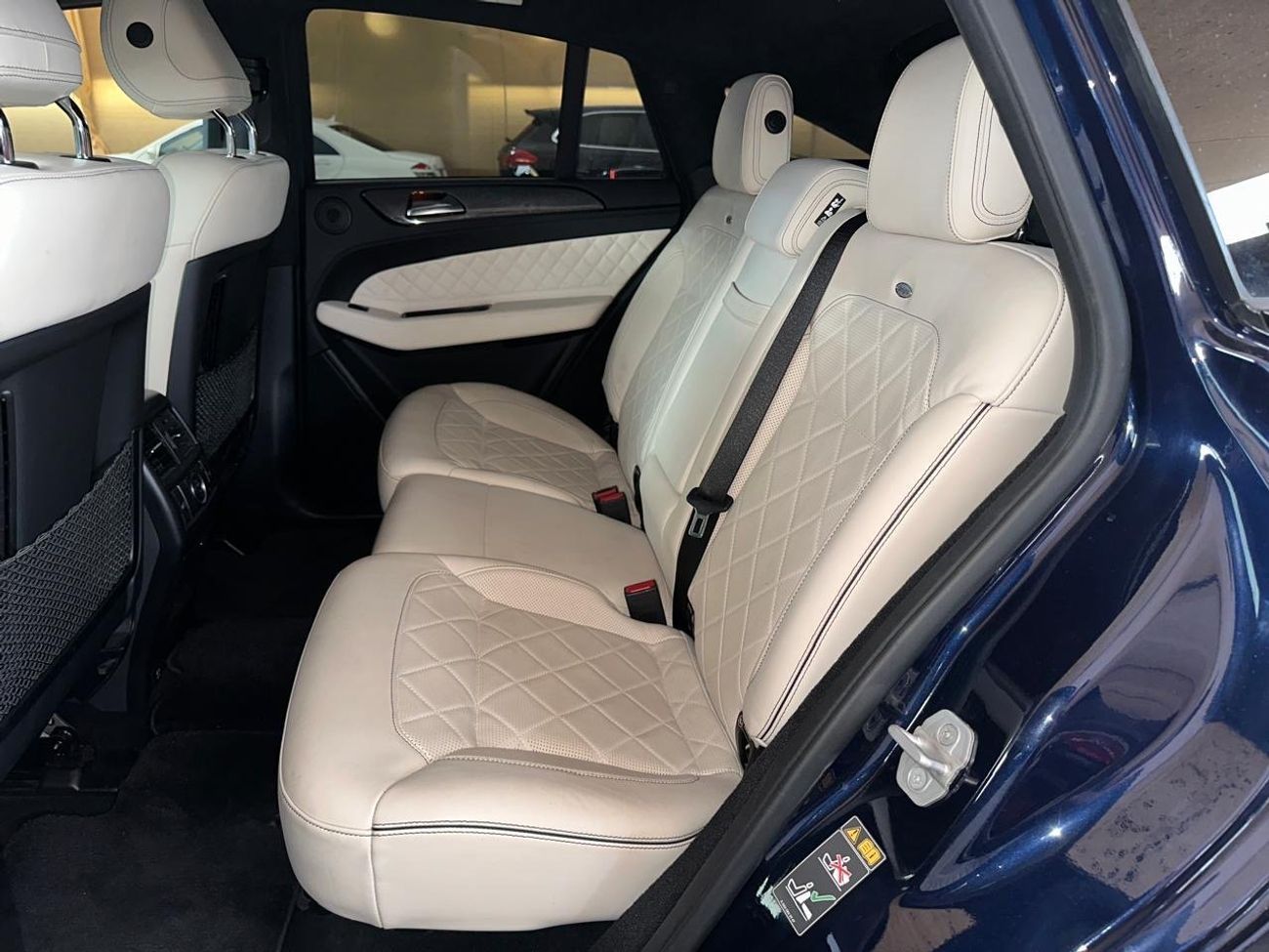 مرسيدس بنز GLE 43 AMG Coupe 3.0L MERCEDES GLE 43 AMG COUPE 2017 | CAVANSITE BLUE PAINT | DESIGNO PACKAGE | CARBON INTERIOR