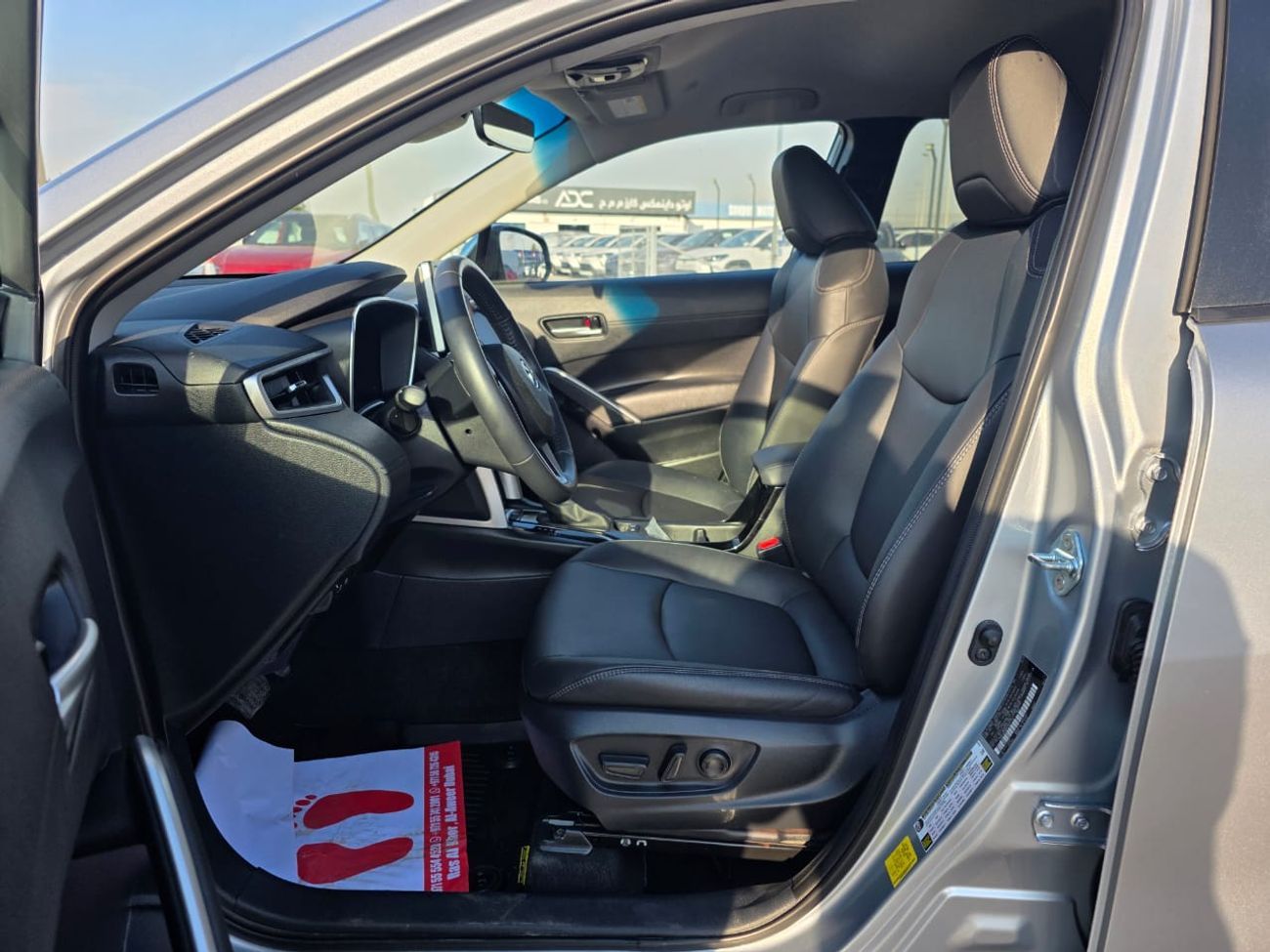 تويوتا كورولا كروس 2.0 XLE (AWD)