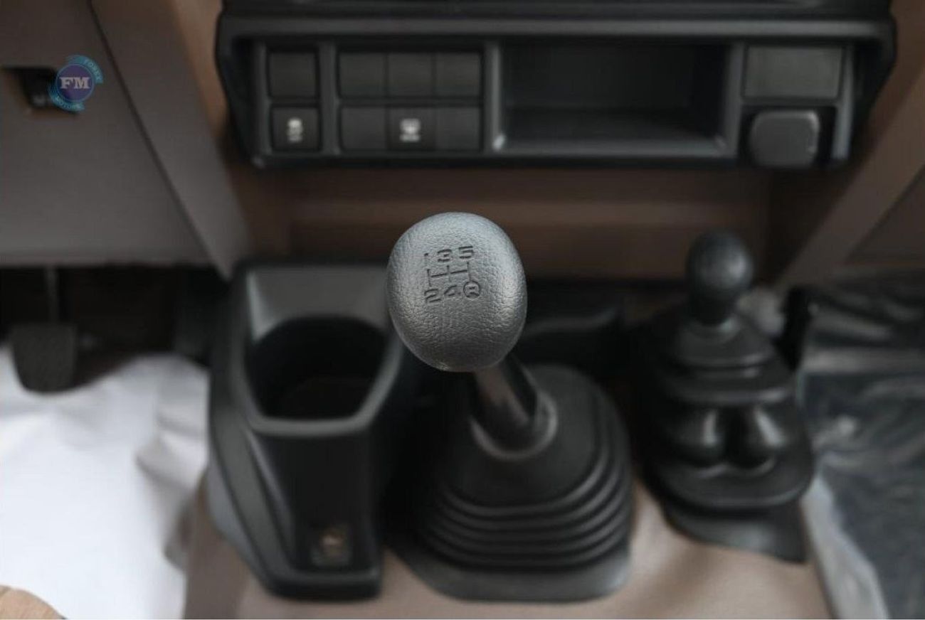 Toyota Land Cruiser 70 71 4.0L Petrol Manual