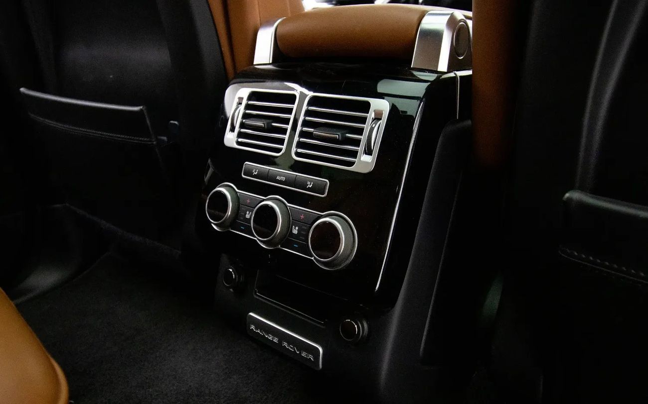 لاند روفر رينج روفر Vogue SE Supercharged - GCC Spec