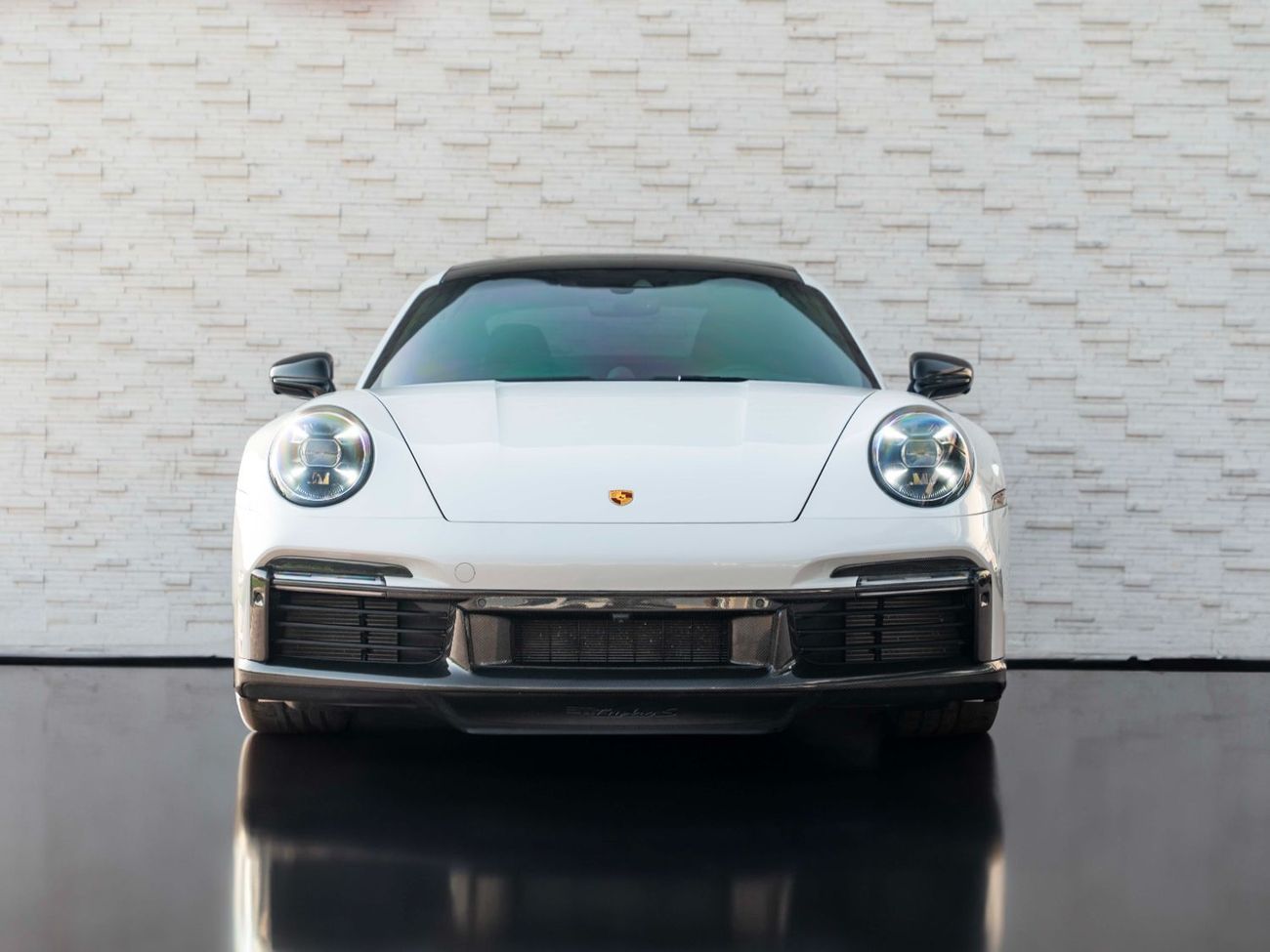 Porsche 911 Turbo S 3.8L (640 HP) Coupe