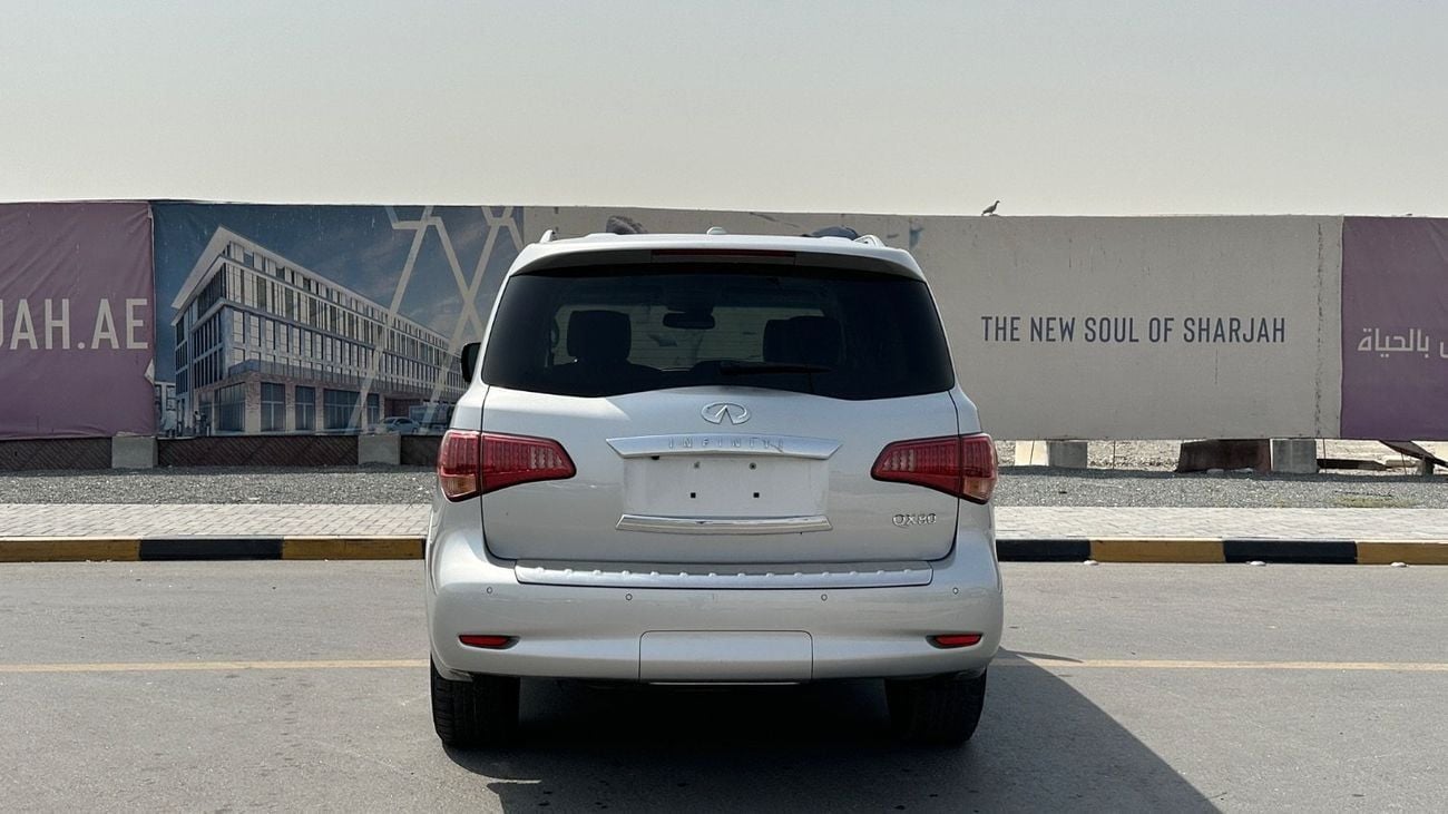 Infiniti QX80 LUXURY Standard 5.6L Full option original paint without accident