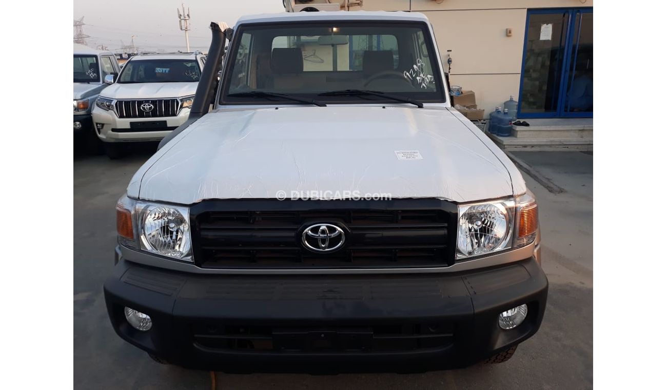 Toyota Land Cruiser Pick Up 4.2L DIESEL WITH GOOD OPTIONS