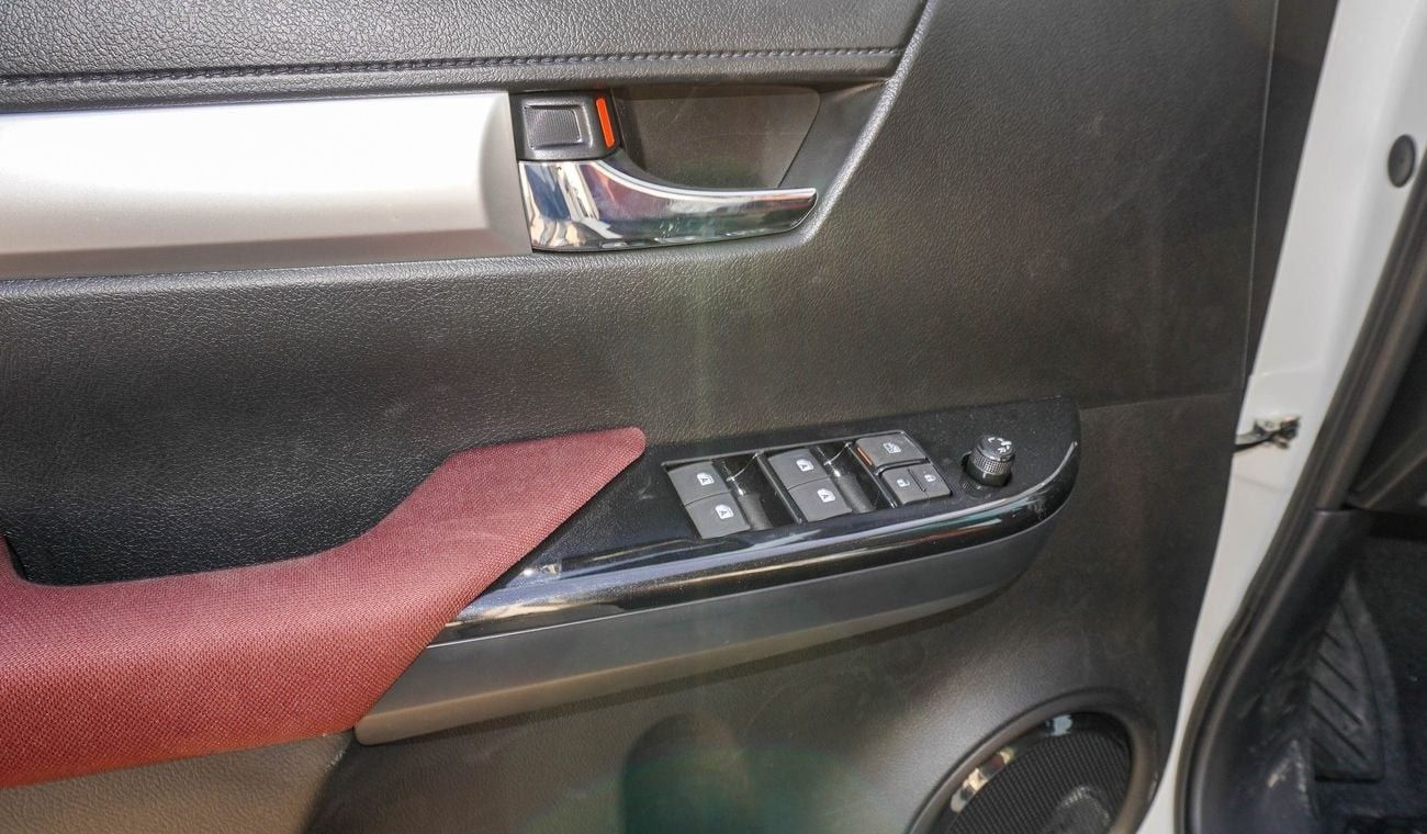 Toyota Hilux GLX-S. SR5. 2.7L 4WD A/T