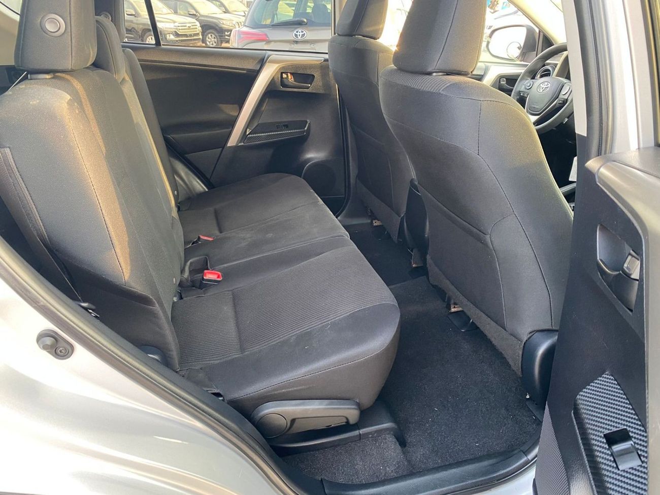 Toyota RAV4 2014 TOYOTA RAV4 LE AWD / MID OPYION