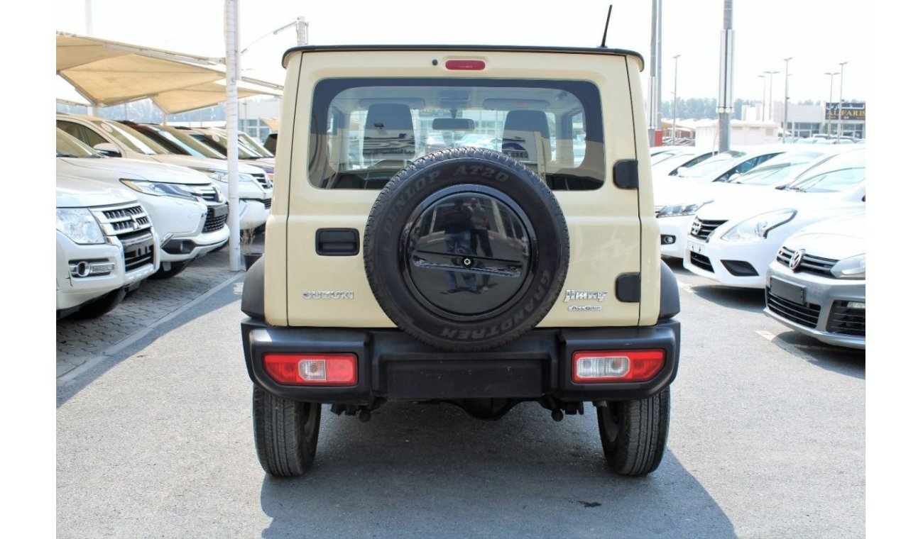 Suzuki Jimny ACCIDENTS FREE - GCC - MANUAL GEAR - CAR IS IN PERFECT CONDITION INSIDE OUT
