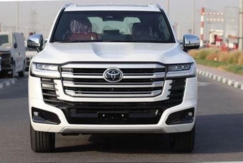 تويوتا لاند كروزر VXR محرك هجين سعة 3.5 لتر بكامل المواصفات