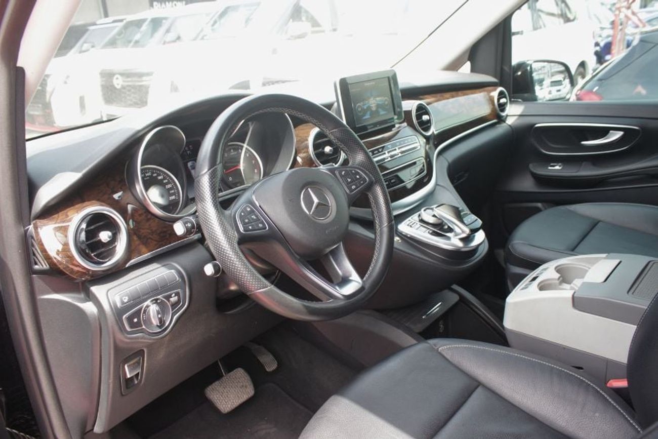 Mercedes-Benz V 250 , 04 Seater VVIP, GCC
