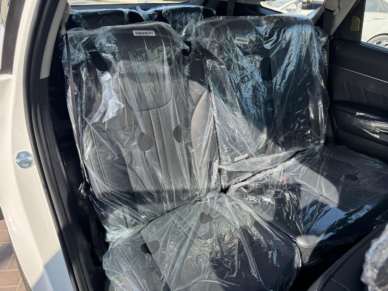 كيا سورينتو EX Prestige 2.5L Petrol 4WD 2026 Model Export ONLY @ 129,500 AED