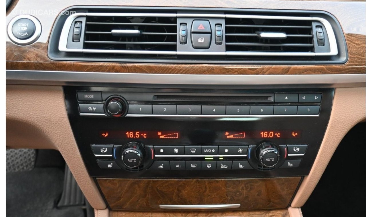 بي أم دبليو 750Li 2012 خليجي بحالة ممتازة بدون حوادث