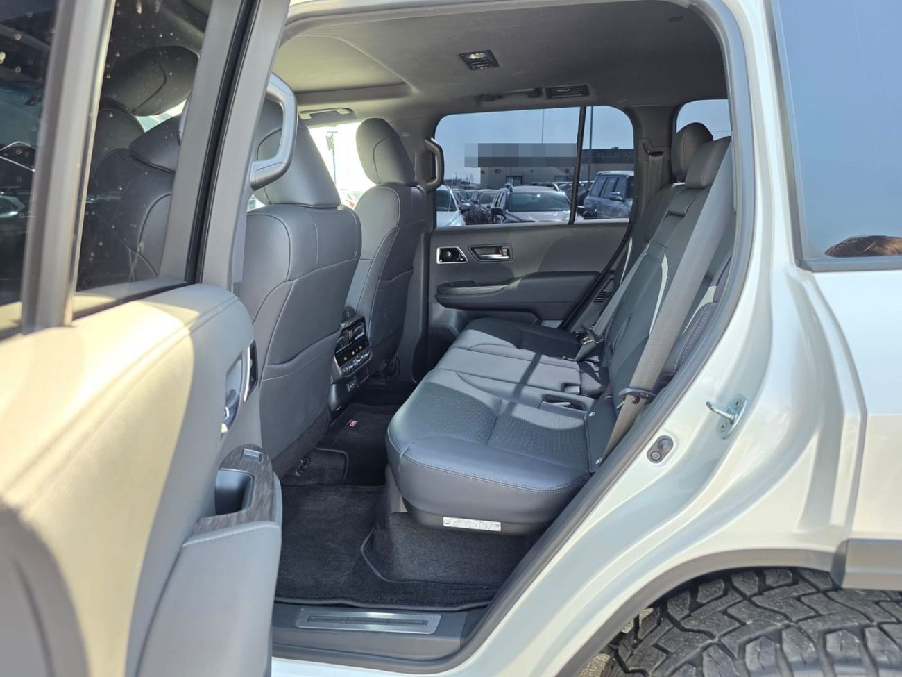 Toyota Land Cruiser 2022 TOYOTA LAND CRUISER RHD 3.3 CC DIESEL AUTOMATIC GR.S(PM32705)