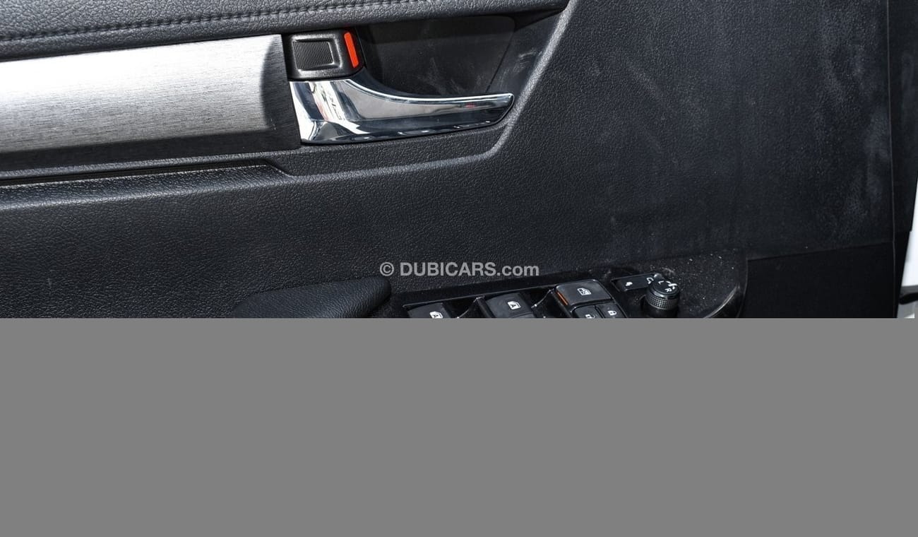 Toyota Hilux Adventure SR5 2.8L Diesel A/T Radar