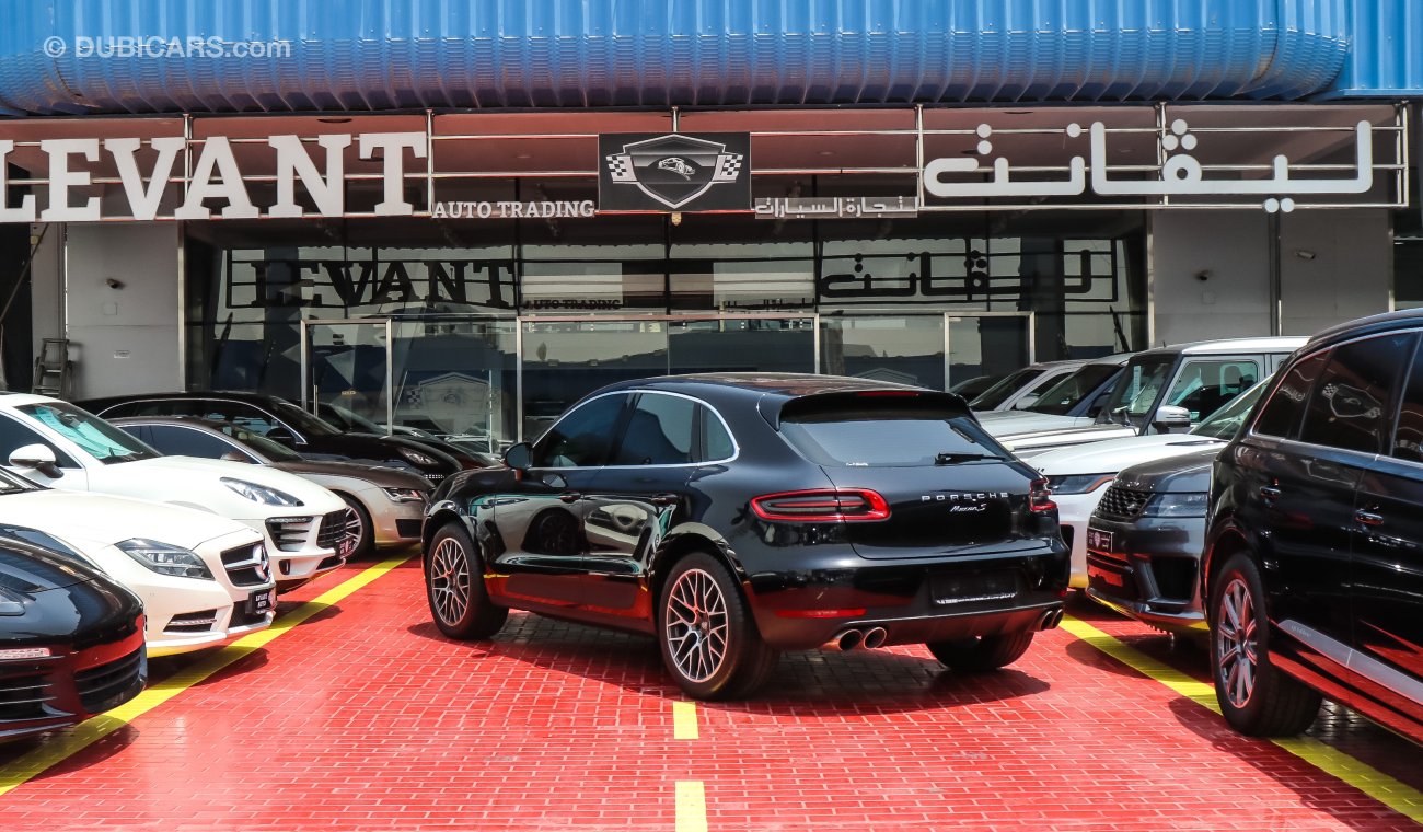 Porsche Macan S