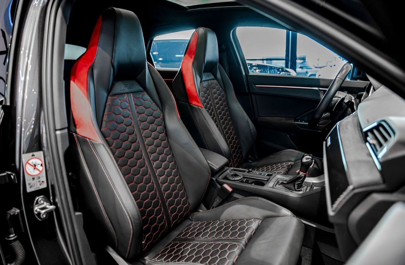 Audi RS Q3 TFSI quattro 2022 Audi RSQ3, 2025 Audi Warranty, 2027 Audi Service Contract, Low Kms, GCC