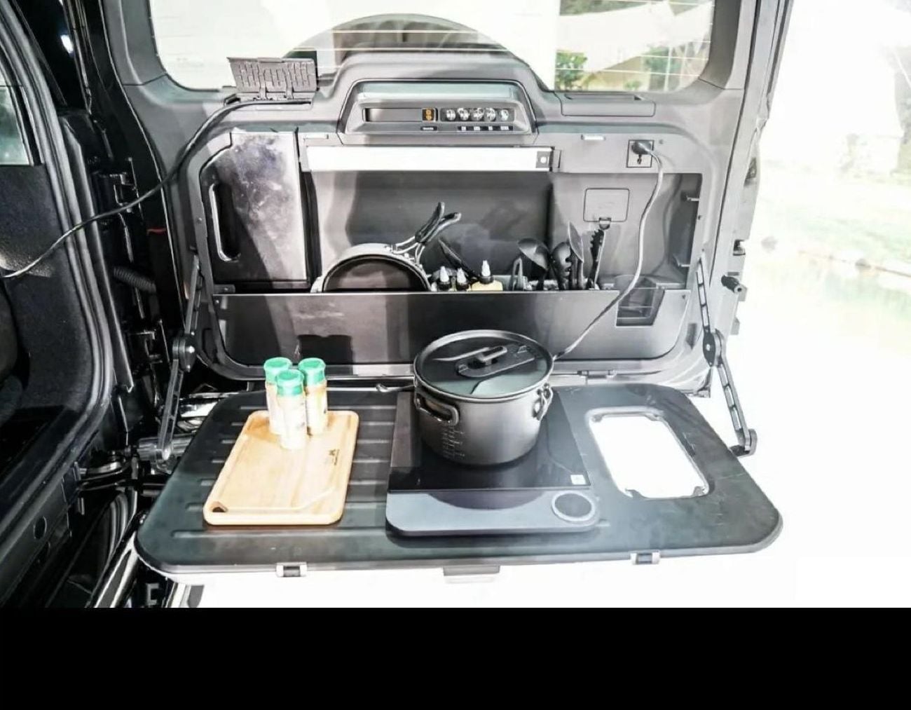 ROX 01 VIP WITH KITCHEN SET 2026 model