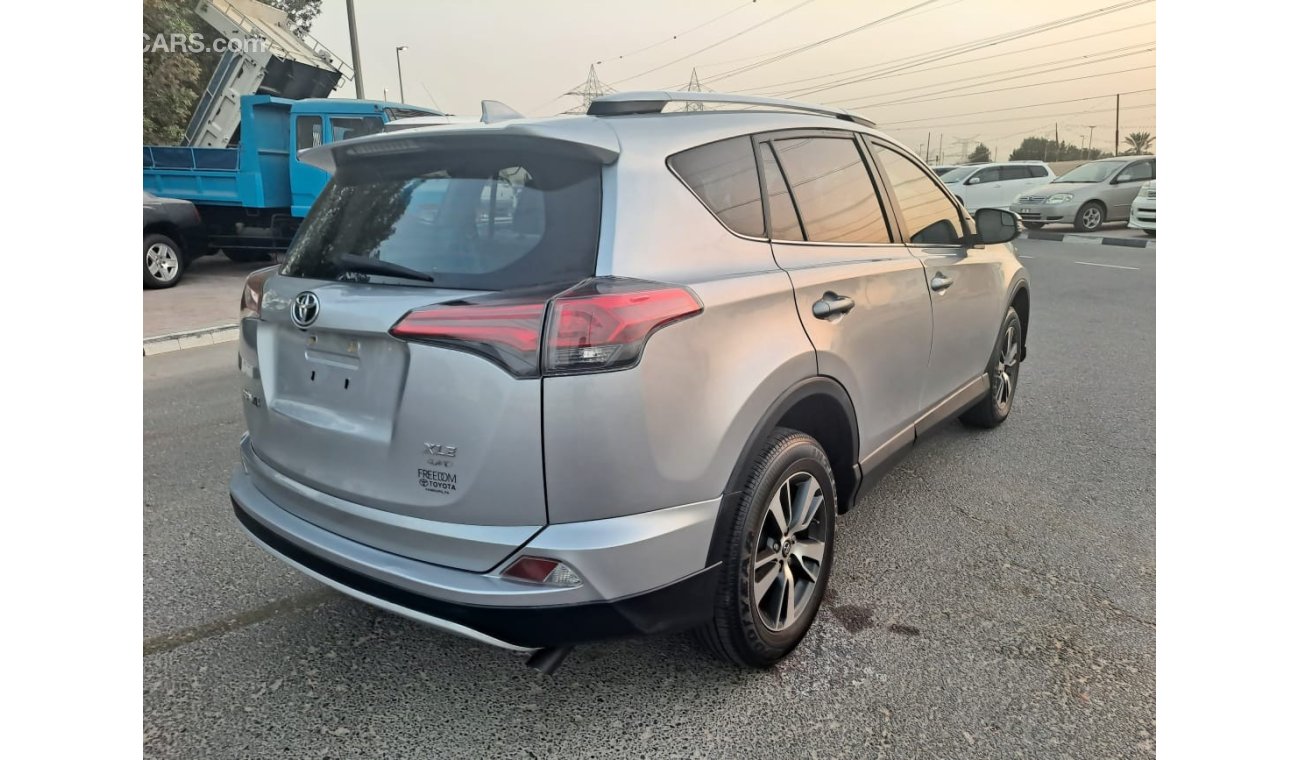 تويوتا راف ٤ TOYOTA RAV4 FULL OPTION