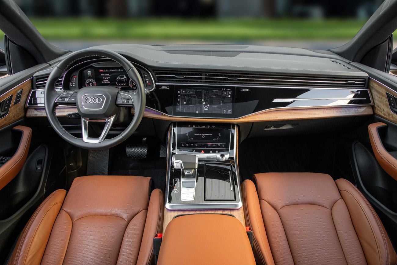 أودي Q8 Audi Q8 55 TFSI