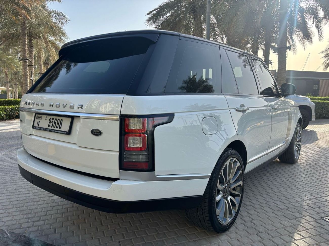Land Rover Range Rover Autobiography 5.0L (375 HP)