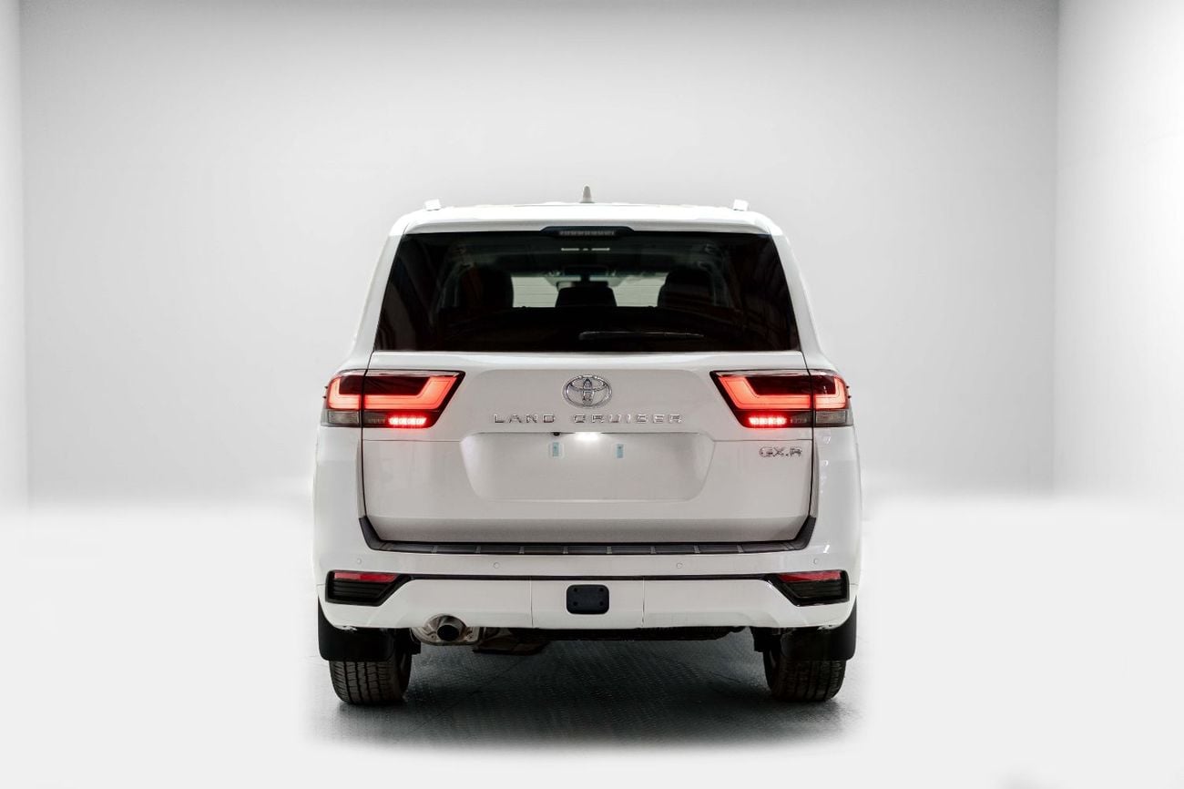 Toyota Land Cruiser GXR MID 4.0L - Platinum White Inside Black | Export Only
