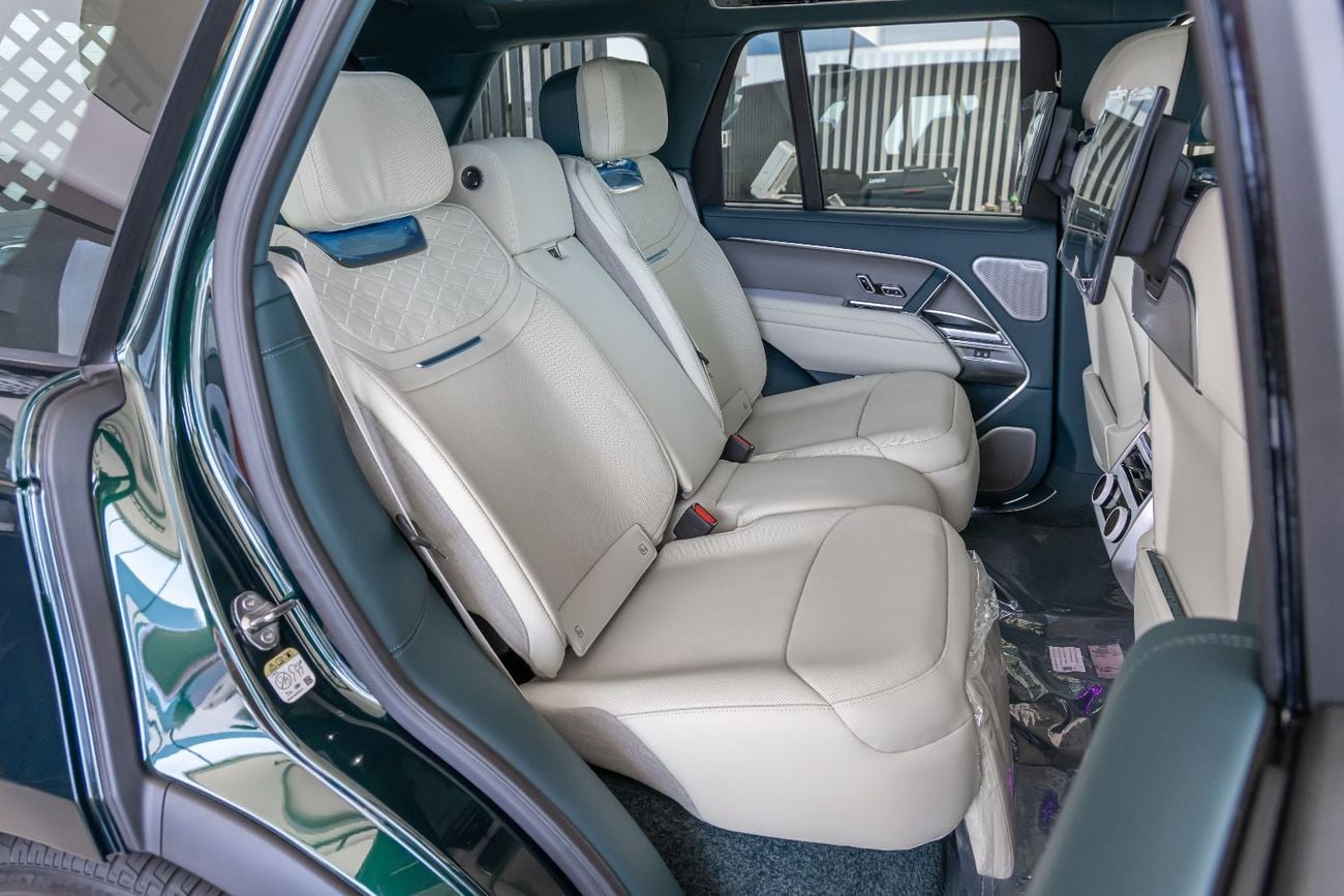 Land Rover Range Rover SV LWB P615 Range Rover | Vogue | SV | GCC | 4.4L Twin-Turbo V8 | SWB | AWD | VIP Rear Seats | 2026